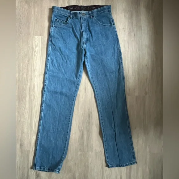 Wrangler Men's Straight Blue Jeans comforter flex waist 34x34 light wash utility - Picture 2 of 8